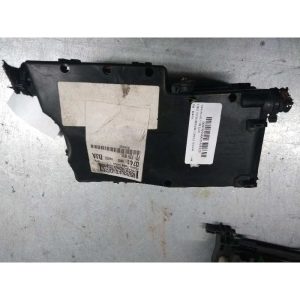 CAJA RELES / FUSIBLES 07416M5T14K733 6T34992 0741 DJA