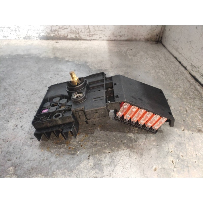 CAJA RELES / FUSIBLES 2119820402