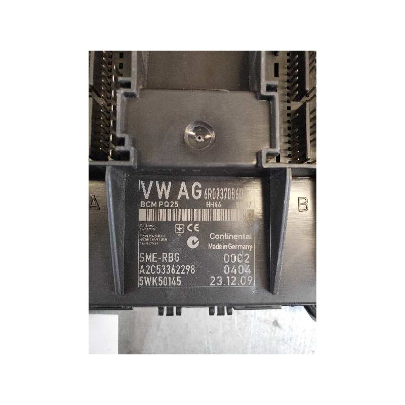 CAJA RELES / FUSIBLES 5WK50145 2AC53362298 6R0937086D - Imagen 2