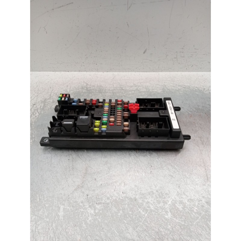 CAJA RELES / FUSIBLES gj3214f041ab