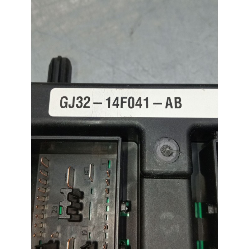 CAJA RELES / FUSIBLES gj3214f041ab - Imagen 6