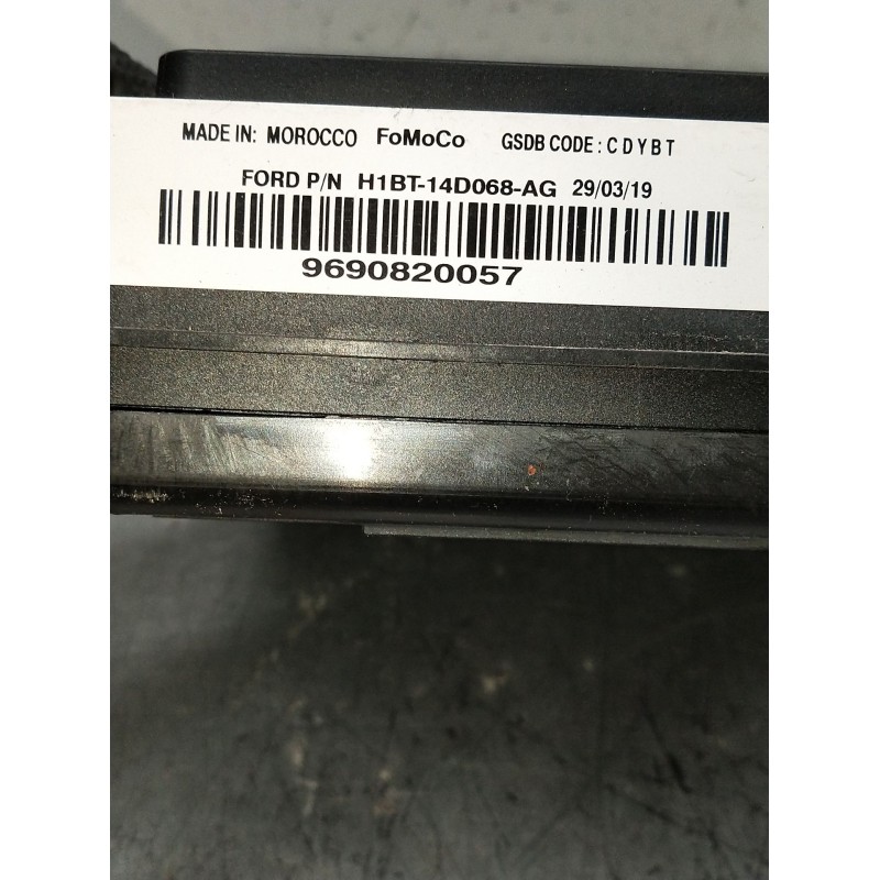 CAJA RELES / FUSIBLES H1BT14D068AG 9690820057 - Imagen 4