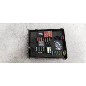 CAJA RELES / FUSIBLES